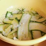 Zucchine crude con sale